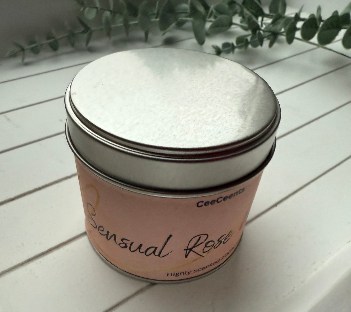 Sensual Rose Petals Tin Candle