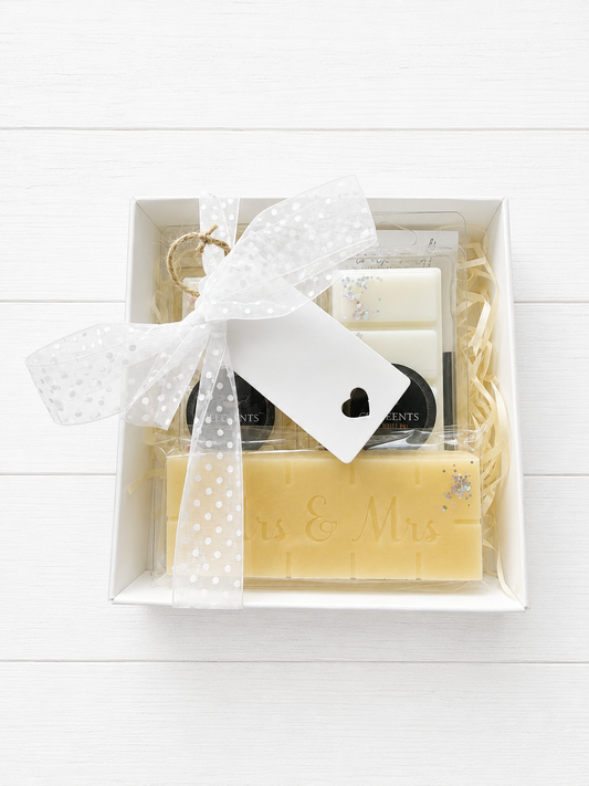 Mrs & Mrs Gift Set
