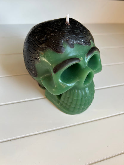 Hulk skull candle