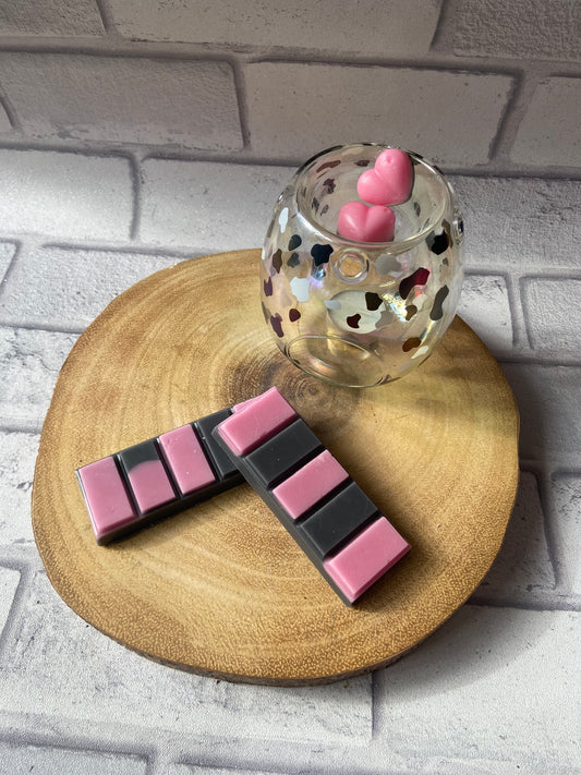 Rhubarb & Rose Snap bar